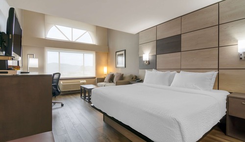 Habitación estándar, 1 cama de matrimonio grande, frigorífico y microondas (with Sofabed)