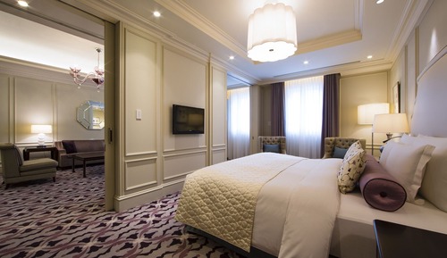 Suite, no fumadores (Ambassador Suite King, NS / 95sqm)