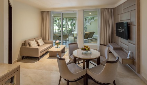 Superior Two Bedroom Presidential Suite Golf Course - Kids & Teens Free