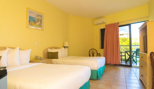 Habitación con 1 cama doble o 2 individuales, 2 camas dobles, vistas al mar