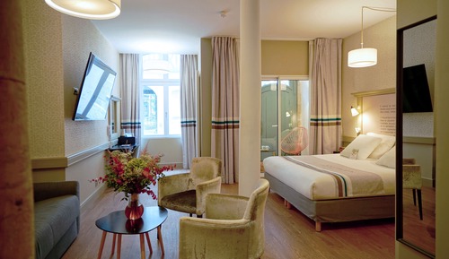 Suite junior, varias camas