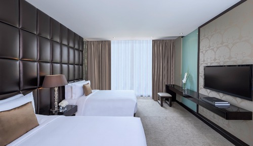 Deluxe Premium, Suite