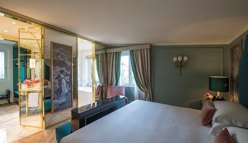 Penthouse Suite