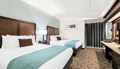 Suite, 2 camas de matrimonio, no fumadores, frigorífico y microondas (Pet Friendly;with Sofabed)