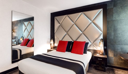 Prestige Room