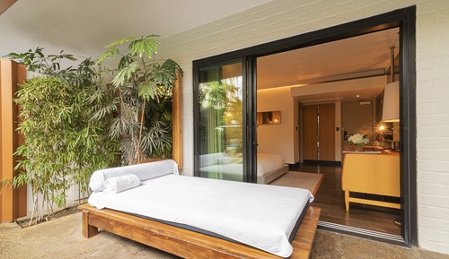 Habitación, junto a la piscina (Cabana Building)