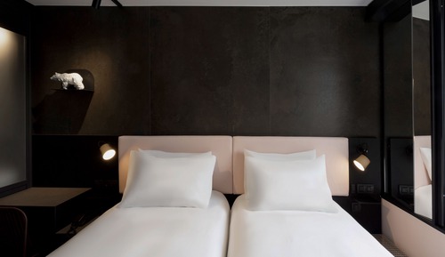 Chambres Adjacentes 1 Chambre 2 lits simples et 1 Chambre double