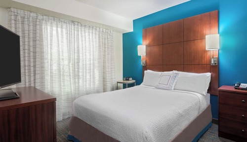 Suite, 2 habitaciones (Mobility/Hearing Access, Roll-In Shwr)