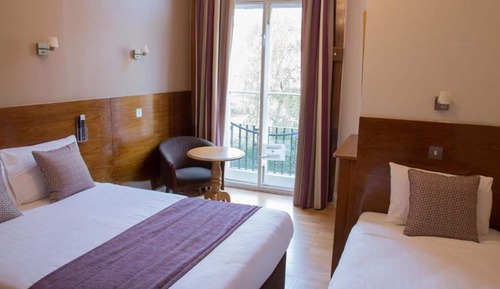 Habitación doble, vistas al jardín