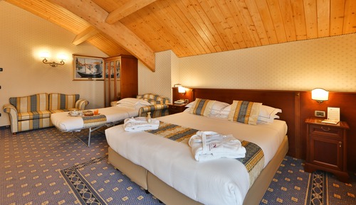 Suite junior, varias camas (with 1 Sofabed)