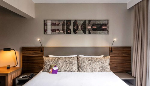 Apartamento ejecutivo, 1 cama de matrimonio grande, balcón