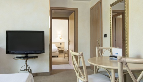 Habitación cuádruple familiar (2 Adults and 2 Children)