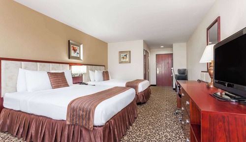 Suite estudio, 2 camas de matrimonio, no fumadores