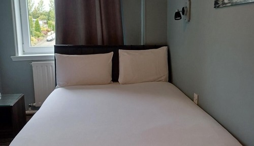 Habitación doble, baño privado