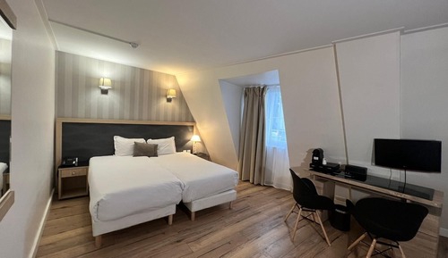 Habitación con 2 camas individuales