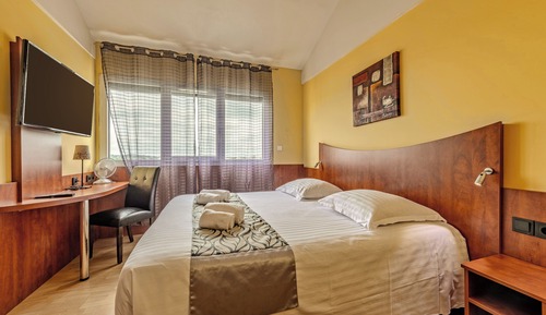 Habitación cuádruple (free access to sauna & steam bath)