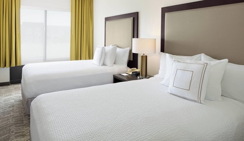 Suite, 2 camas dobles, no fumadores (Mobility/Hearing Accessible, Tub)
