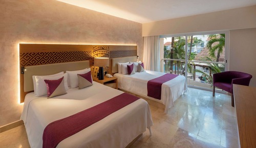 Habitación superior, 2 camas de matrimonio, no fumadores (Pool)