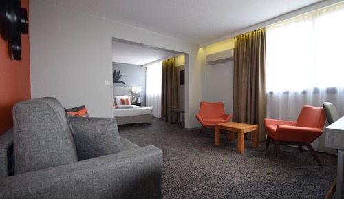 Habitación estándar, 1 cama de matrimonio con sofá cama