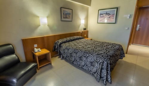 Habitación con 1 cama doble o 2 individuales