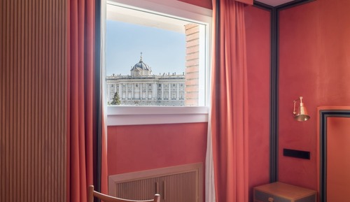 Habitación estándar doble, vistas a la ciudad (Royal Palace View)