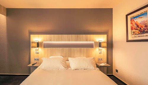Habitación Confort, 1 cama de matrimonio, no fumadores, vistas a la piscina