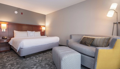 Habitación, 1 cama de matrimonio grande con sofá cama, balcón