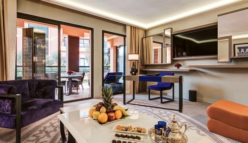 Suite, 1 cama de matrimonio grande con sofá cama