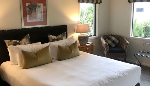 Apartamento superior, bañera de hidromasaje, en la zona del patio