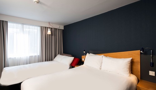 Habitación estándar, 1 cama doble con sofá cama (with Free Hot Breakfast)