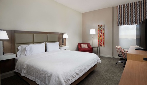 Habitación, 1 cama de matrimonio grande, accesible para personas con discapacidad, bañera