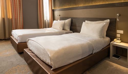 Habitación estándar con 1 cama doble o 2 individuales