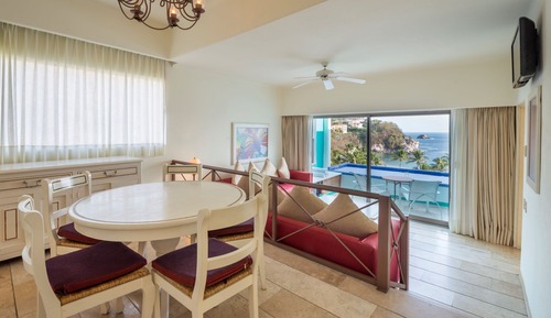 Suite King con alberca vista al mar