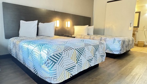 Habitación estándar, 2 camas dobles, accesible para personas con discapacidad, no fumadores