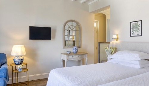 Habitación superior, vistas a la bahía