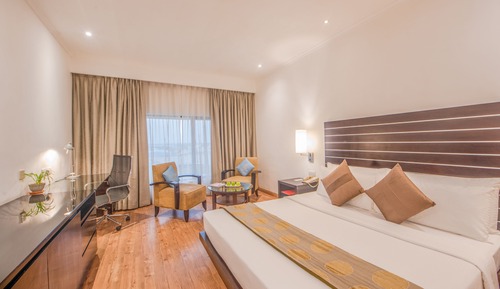 Staycation Offer: Superior King Bed-Full Board-Only for Sri Lanka NIC Holders
