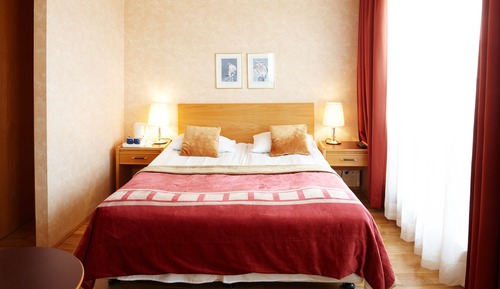 Habitación estándar con 1 cama doble o 2 individuales