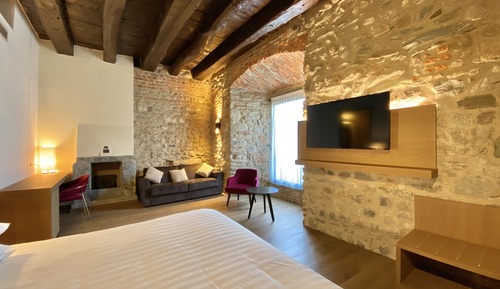 Suite estudio romántica, bañera de hidromasaje (Castello)