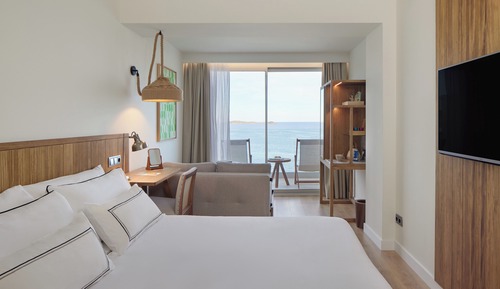 Suite junior, vistas al mar