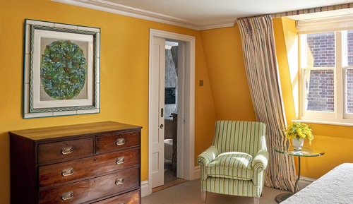 1 Bedroom Virginia Woolf Suite