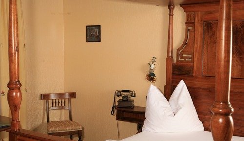 "Biedermeier" Room