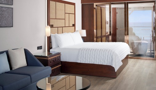 Suite familiar, 1 cama de matrimonio grande con sofá cama, no fumadores, frente a la playa