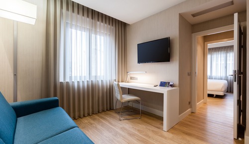 Habitación familiar (2 adults + 2 children)