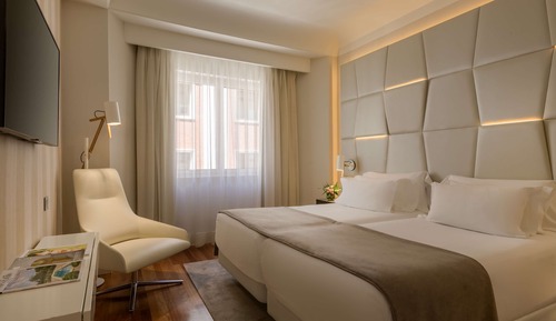 Suite junior (Extra Bed 2 adults + 1 child)