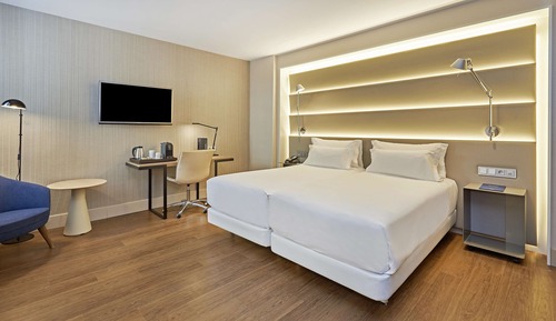 Habitación superior (Extra Bed 2 adults + 1 child)