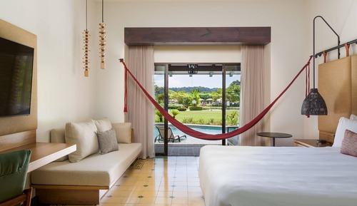 Room, 1 King Bed, Non Smoking, Adults only (Pool Access)