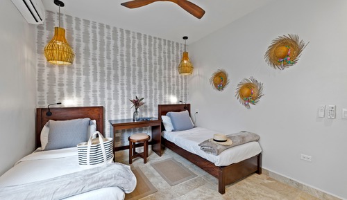 2 Bedroom Sea Villa with Pool