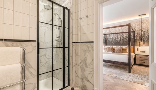 Suite (Wades)
