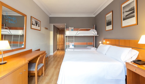 Habitación familiar (2 adultos y 2 niños)
