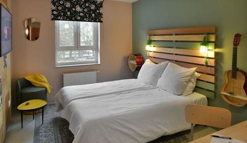Habitación con 1 cama doble o 2 individuales, 2 camas individuales